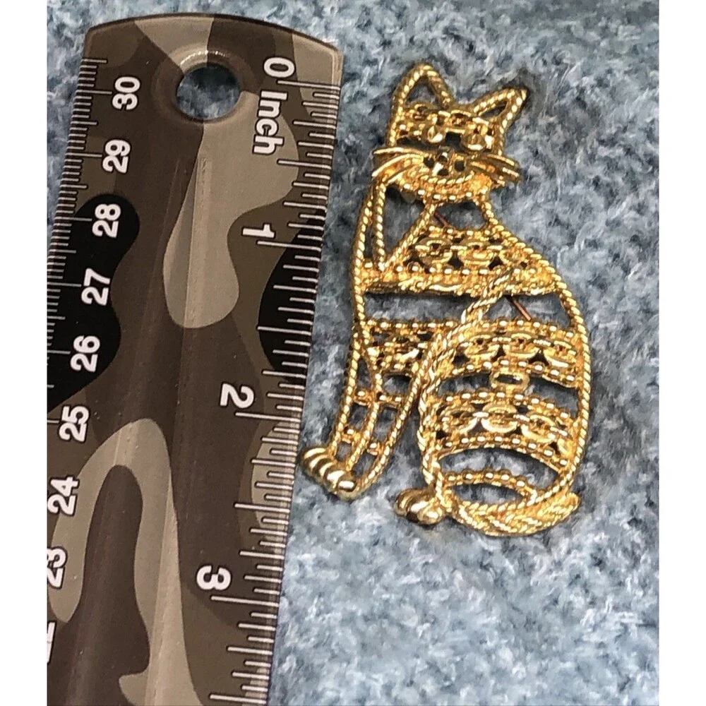 Vintage Cat Brooch Pin Figural Kitty Whimsical Grandmacore Retro Jewelry